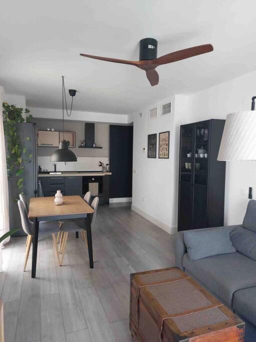 Cozy Apartment Malaga Zewnętrze zdjęcie